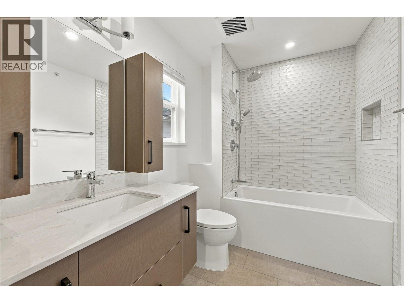 87 1821 WILLOW CRESCENT, Squamish