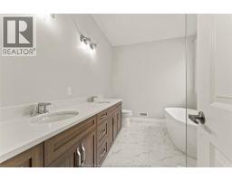 3185 Tullio Drive, Lasalle, ON N9H1H3 Photo 26