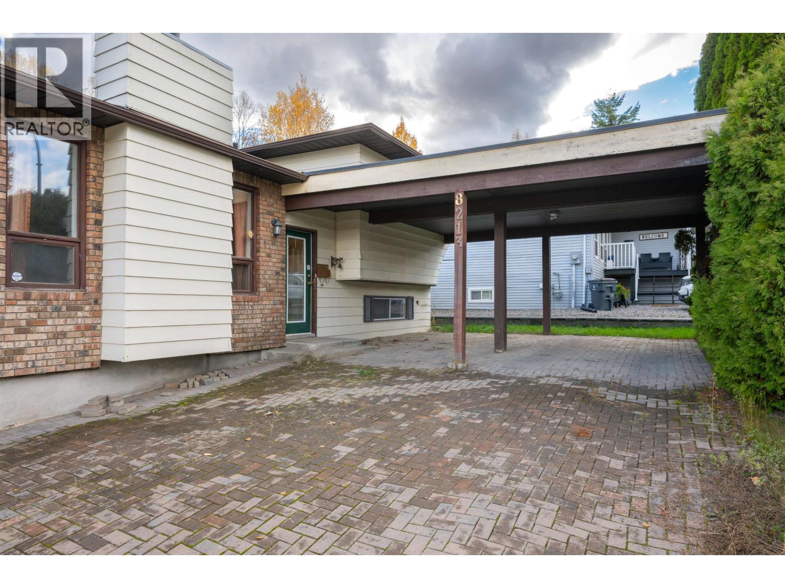 8213 ST LAWRENCE AVENUE, Prince George