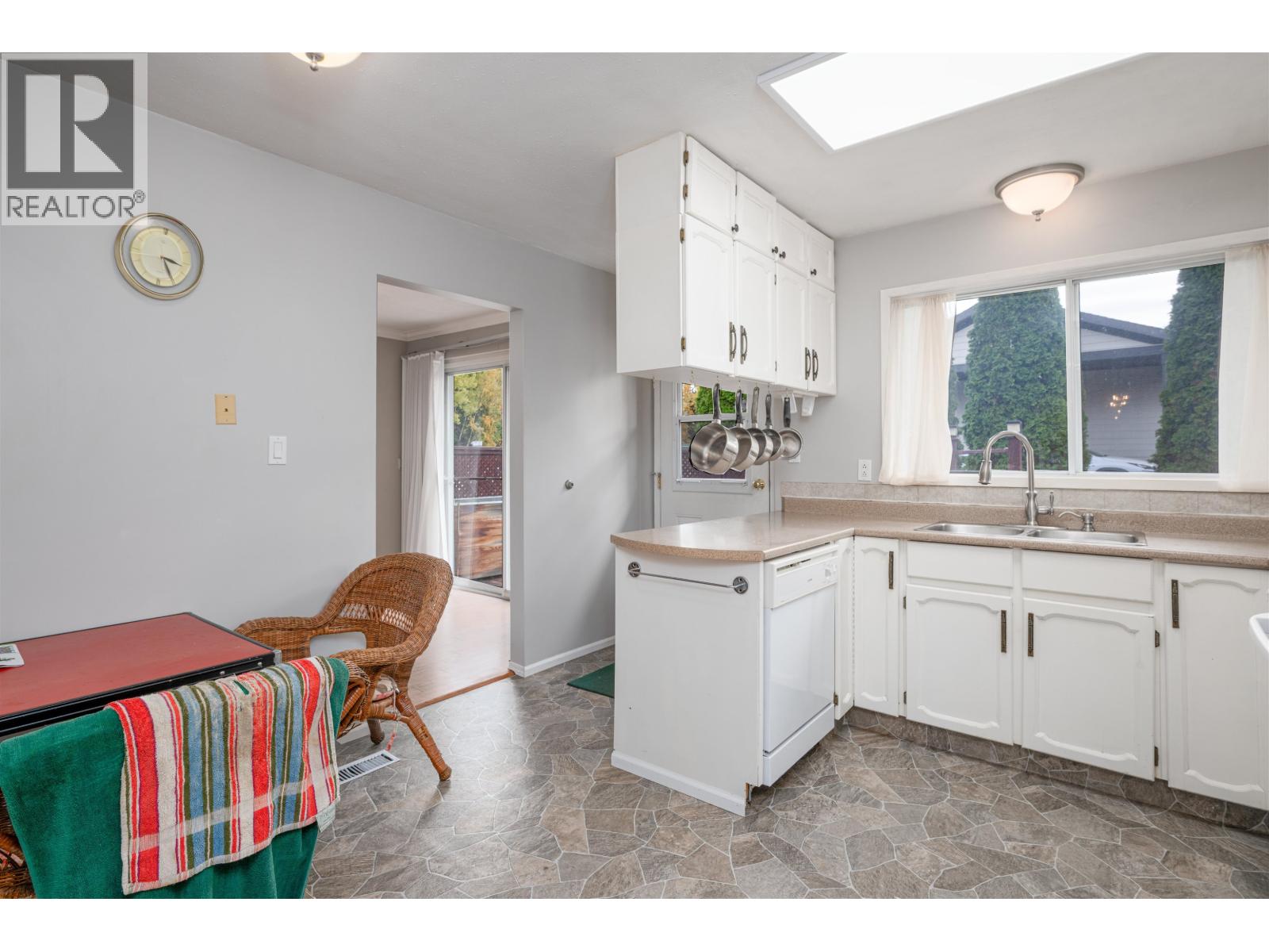 8213 ST LAWRENCE AVENUE, Prince George