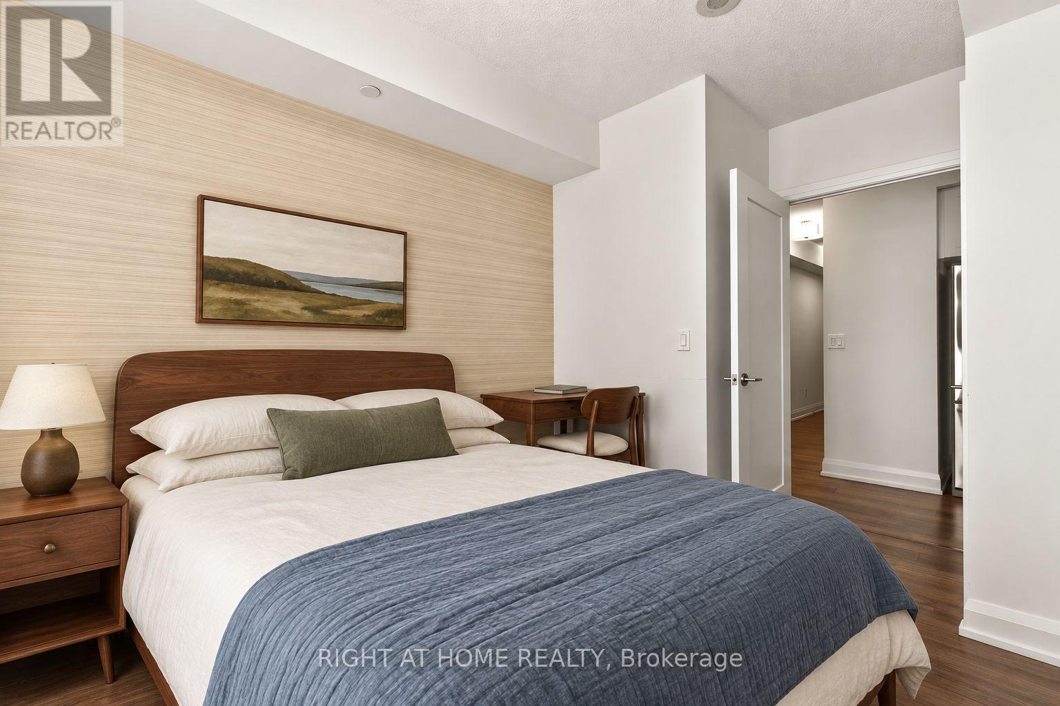 #509 18 GRAYDON HALL DRIVE - 21