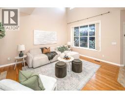 66 Royal Oak Grove NW - photo 3