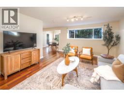 66 Royal Oak Grove NW - photo 41