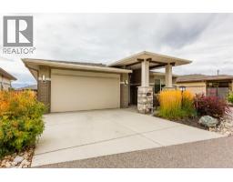 4pc Ensuite bath - 1640 Winter Lane, Kelowna, BC V1P1T2 Photo 6