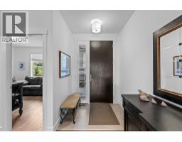Living room - 1640 Winter Lane, Kelowna, BC V1P1T2 Photo 9