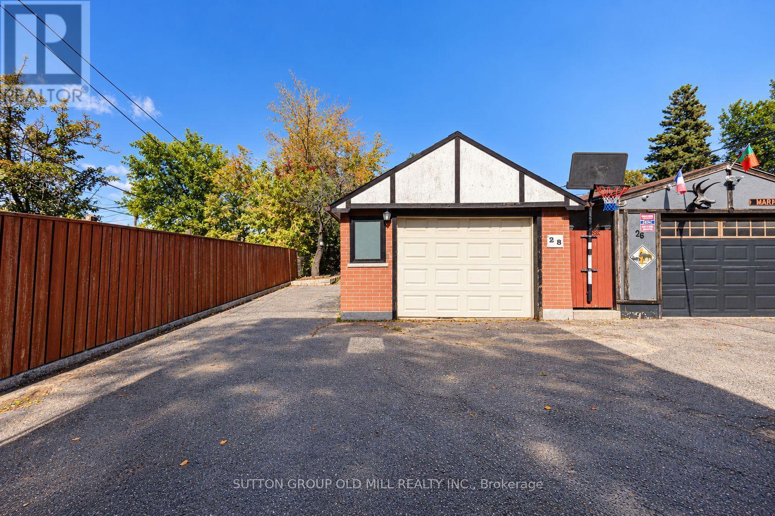 28 HOLWOOD AVENUE - Image 16