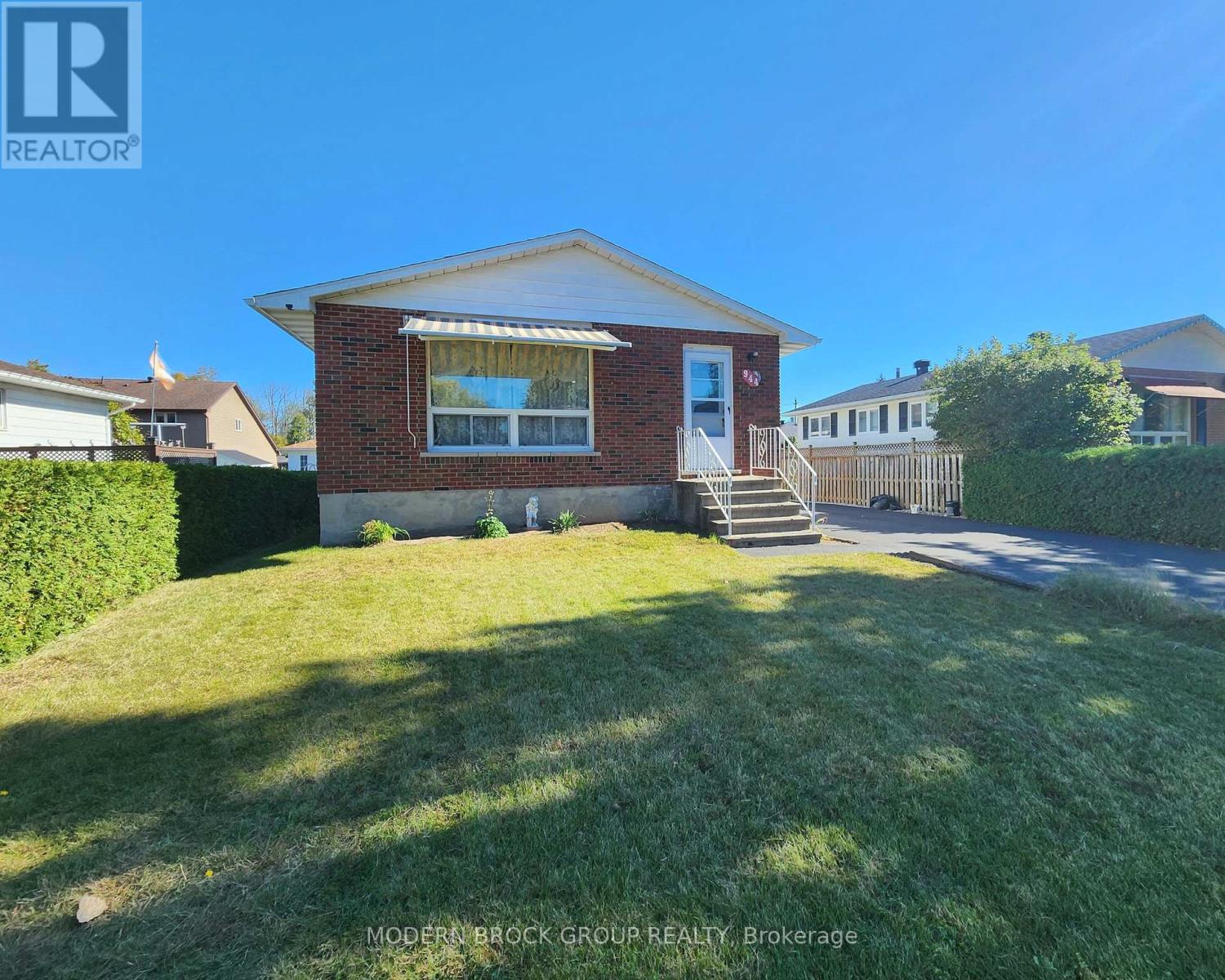 944 MACKENZIE ROAD - 3