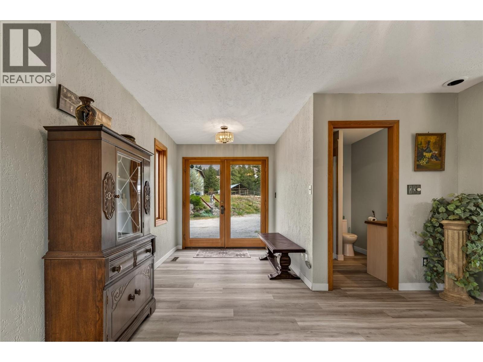 758 McMurray Road, Kaleden