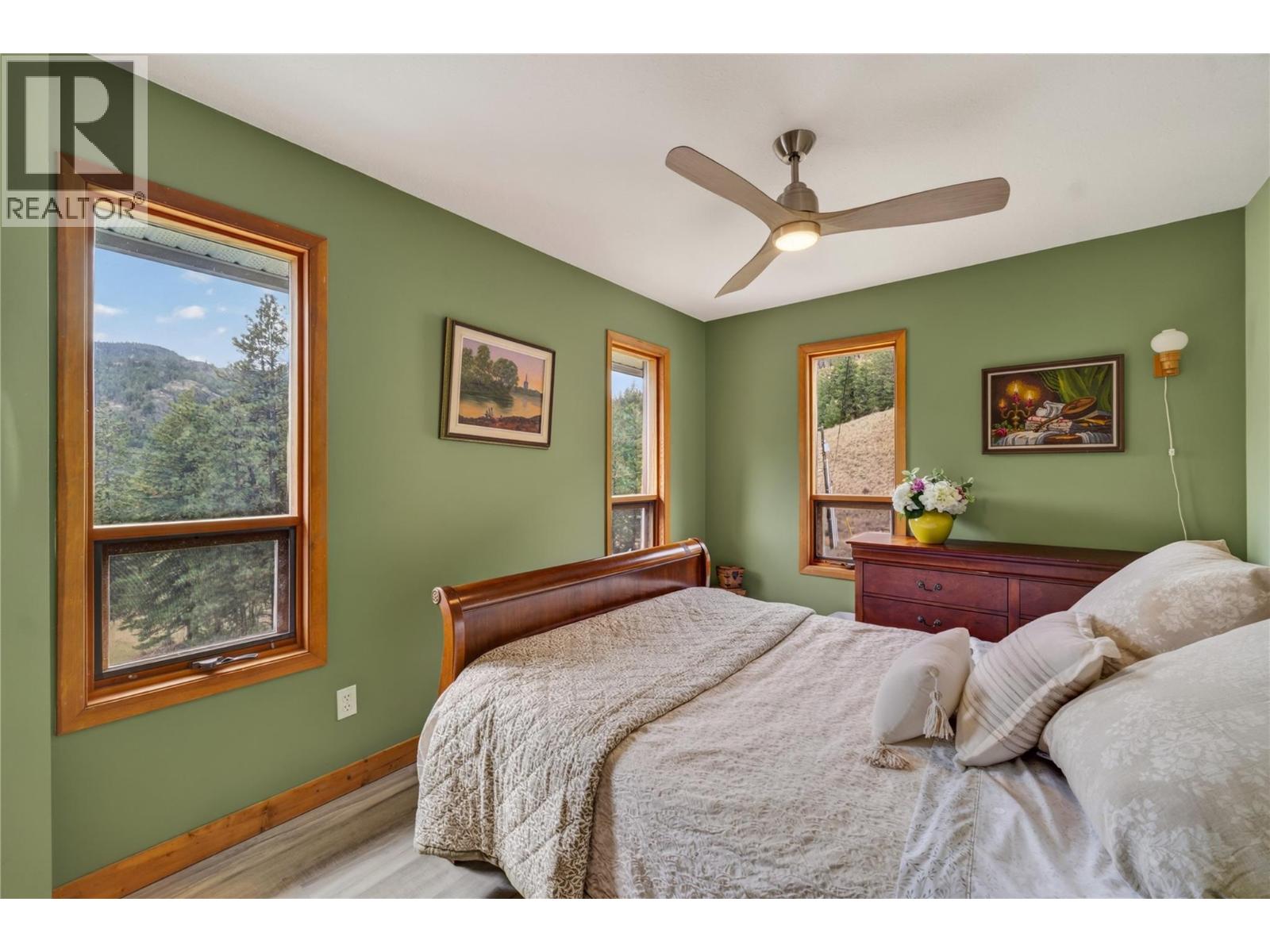758 McMurray Road, Kaleden