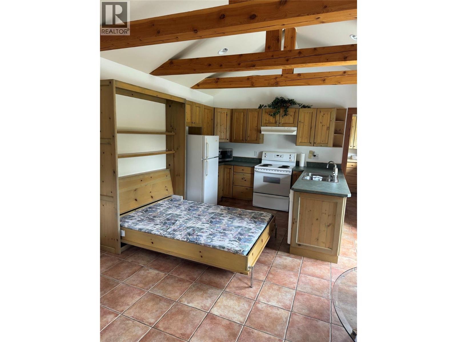 758 McMurray Road, Kaleden