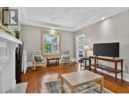 Dining room - 64 Delaware Avenue, Ottawa, ON K2P0Z3 Photo 12