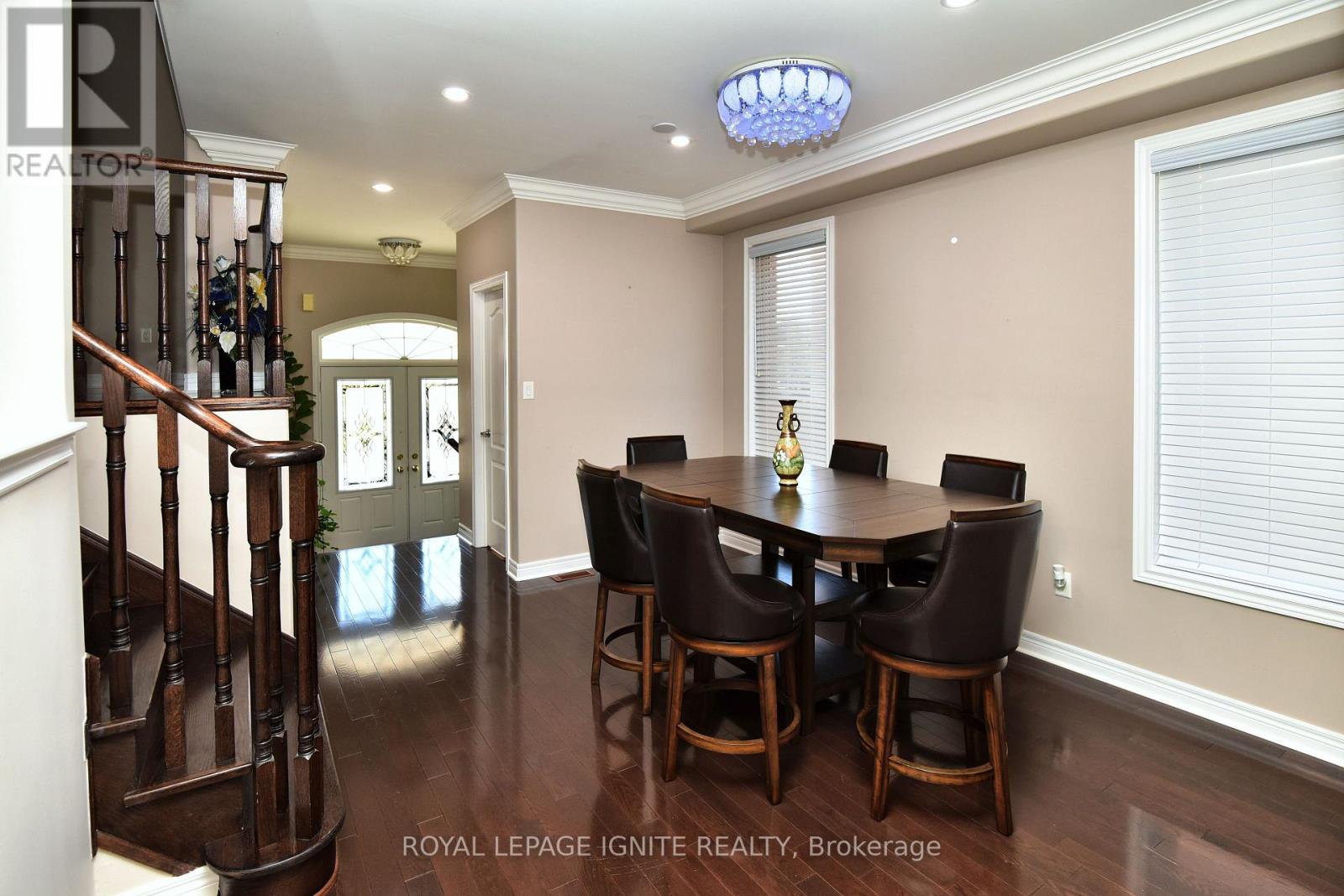 42 GRAYLEAF DRIVE - 10