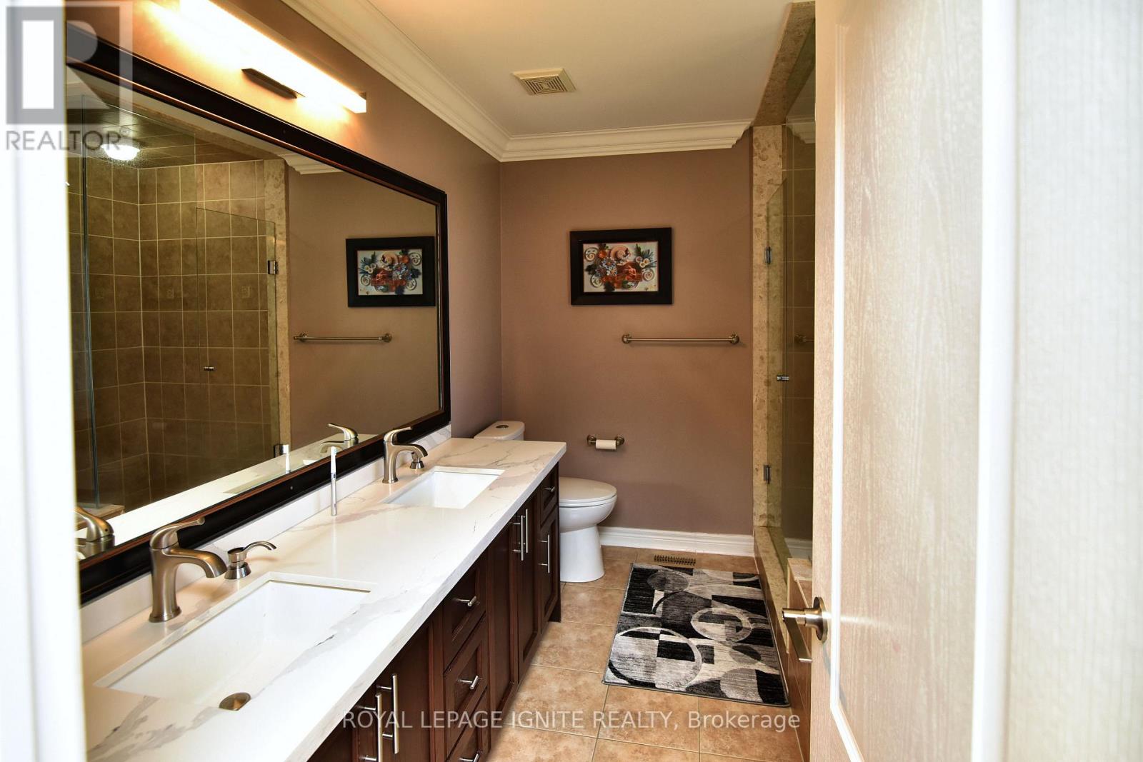42 GRAYLEAF DRIVE - 29