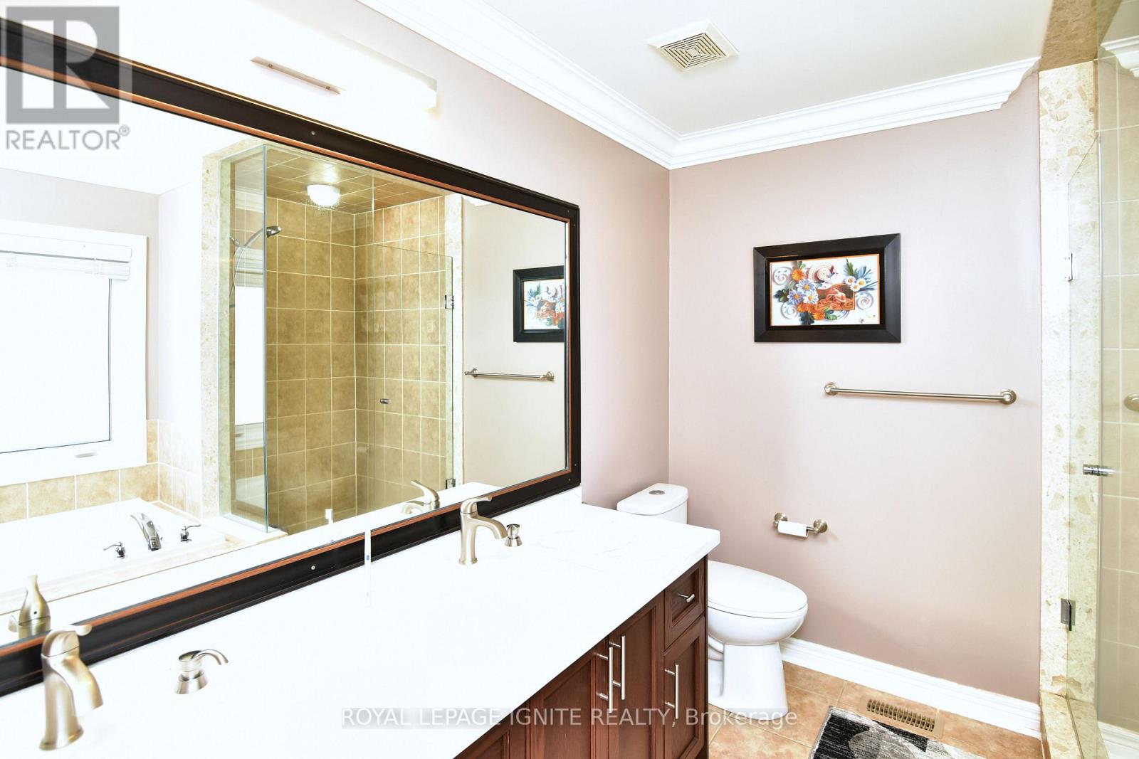42 GRAYLEAF DRIVE - 30