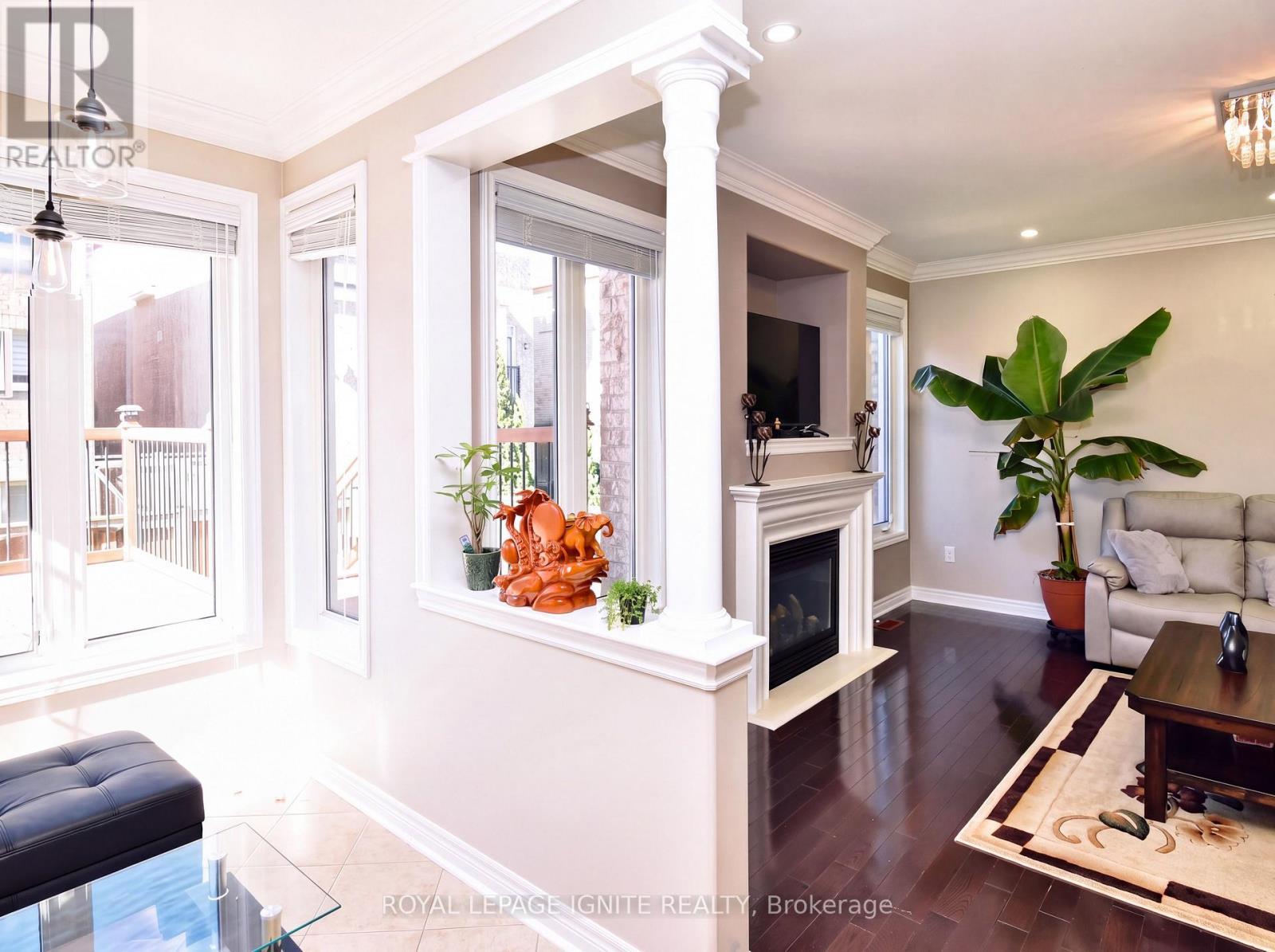 42 GRAYLEAF DRIVE - 9