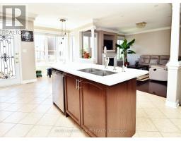 42 Grayleaf Drive, Whitchurch Stouffville, ON L4A1S8 Photo 15