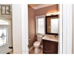 42 Grayleaf Drive, Whitchurch Stouffville, ON L4A1S8 Photo 22