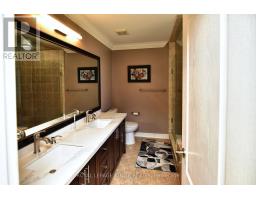 42 Grayleaf Drive, Whitchurch Stouffville, ON L4A1S8 Photo 29