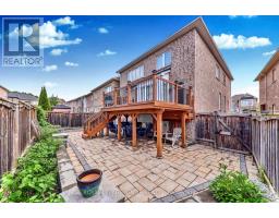 42 Grayleaf Drive, Whitchurch Stouffville, ON L4A1S8 Photo 46