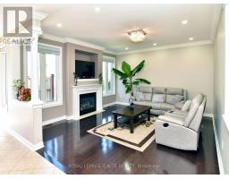 Foyer - 42 Grayleaf Drive, Whitchurch Stouffville, ON L4A1S8 Photo 7