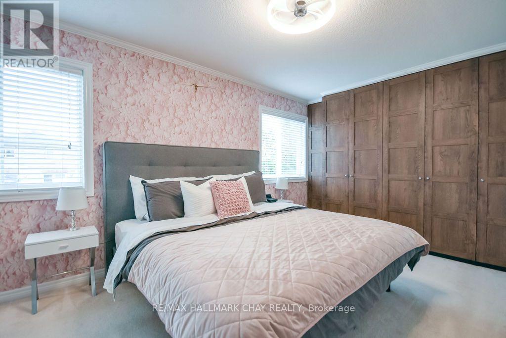 289 Esther Drive, Barrie, ON photo 12