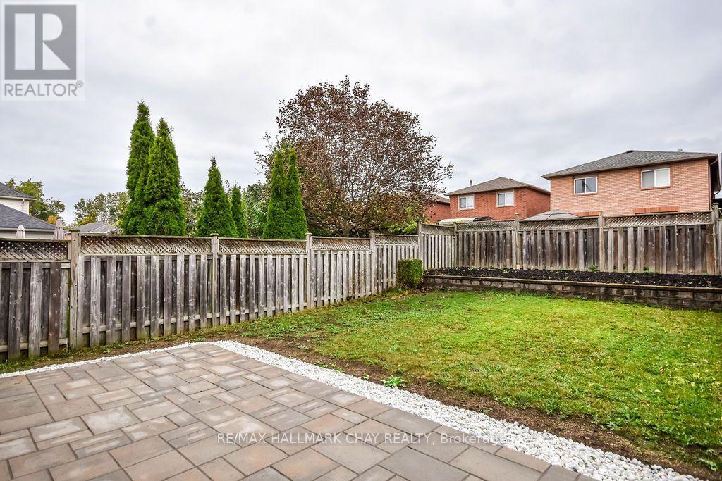 289 ESTHER DRIVE - 23