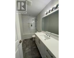 175 Wild Rose Drive, Gravenhurst), ON P1P0B4 Photo 14