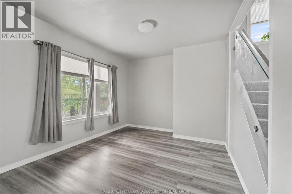 549 CLOVER - Image 4