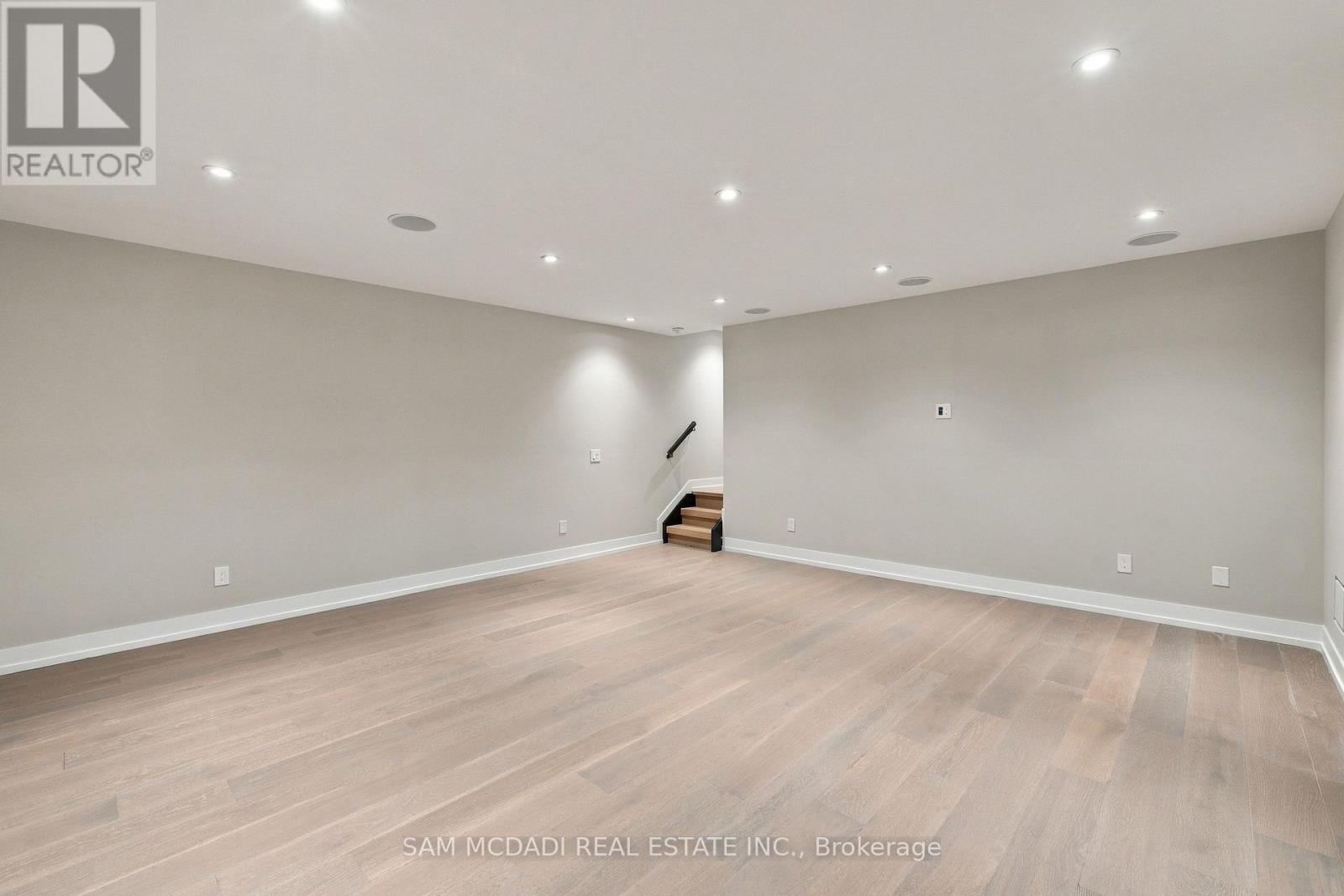 957 Halliday Avenue, Mississauga, ON photo 39