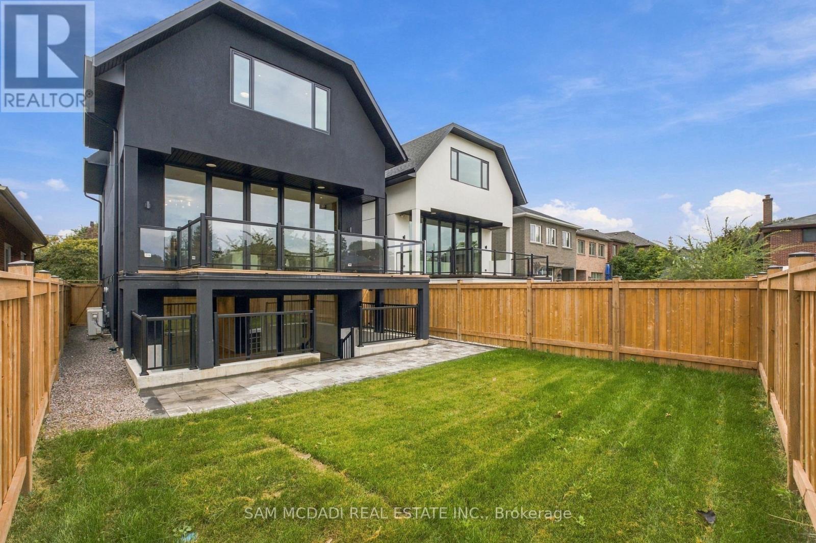957 Halliday Avenue, Mississauga, ON photo 42