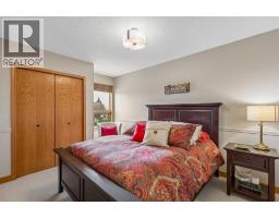 187 Hampshire Close NW - photo 37