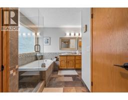 187 Hampshire Close NW - photo 33