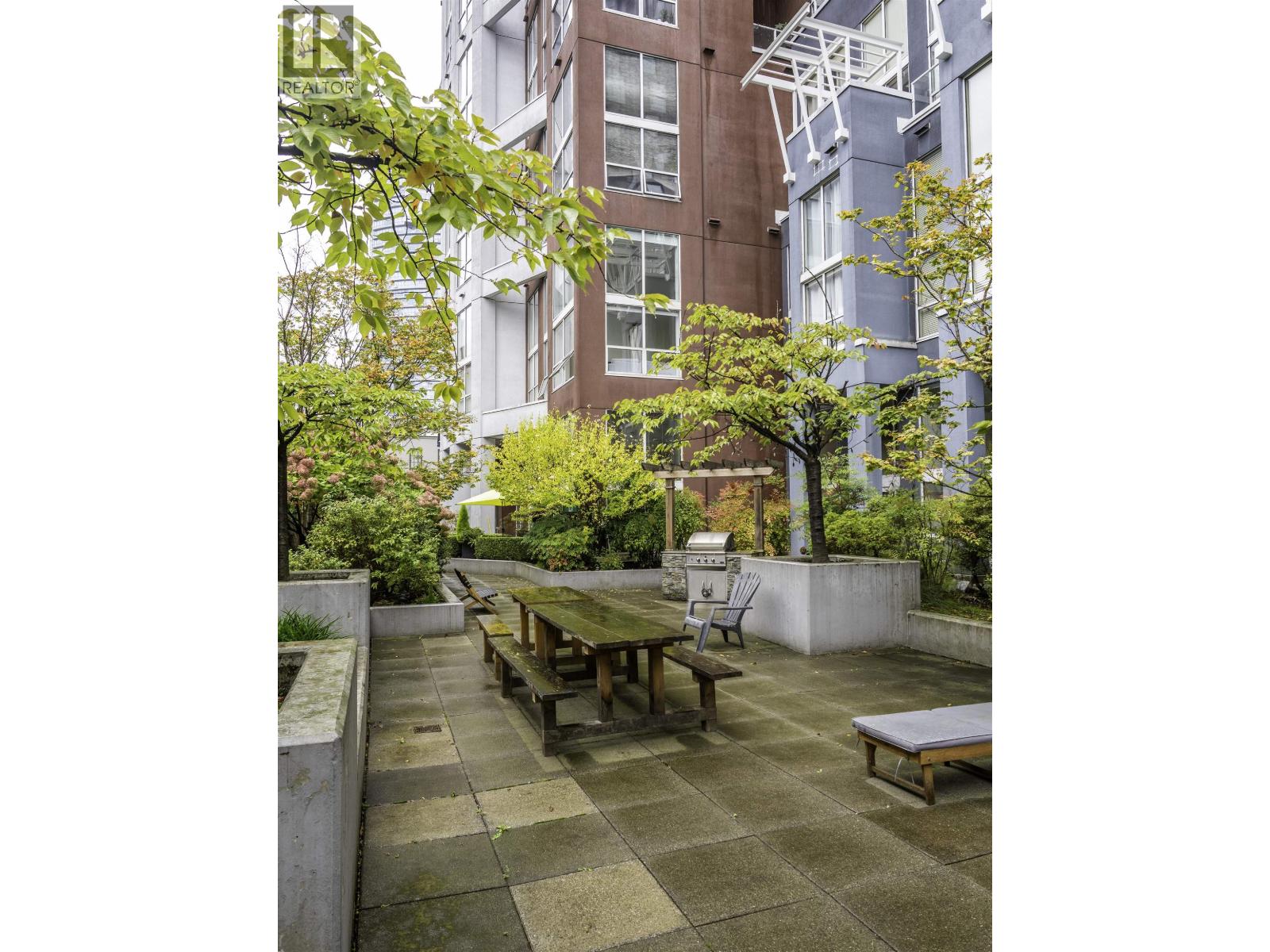 Photo of 912 933 SEYMOUR STREET 26