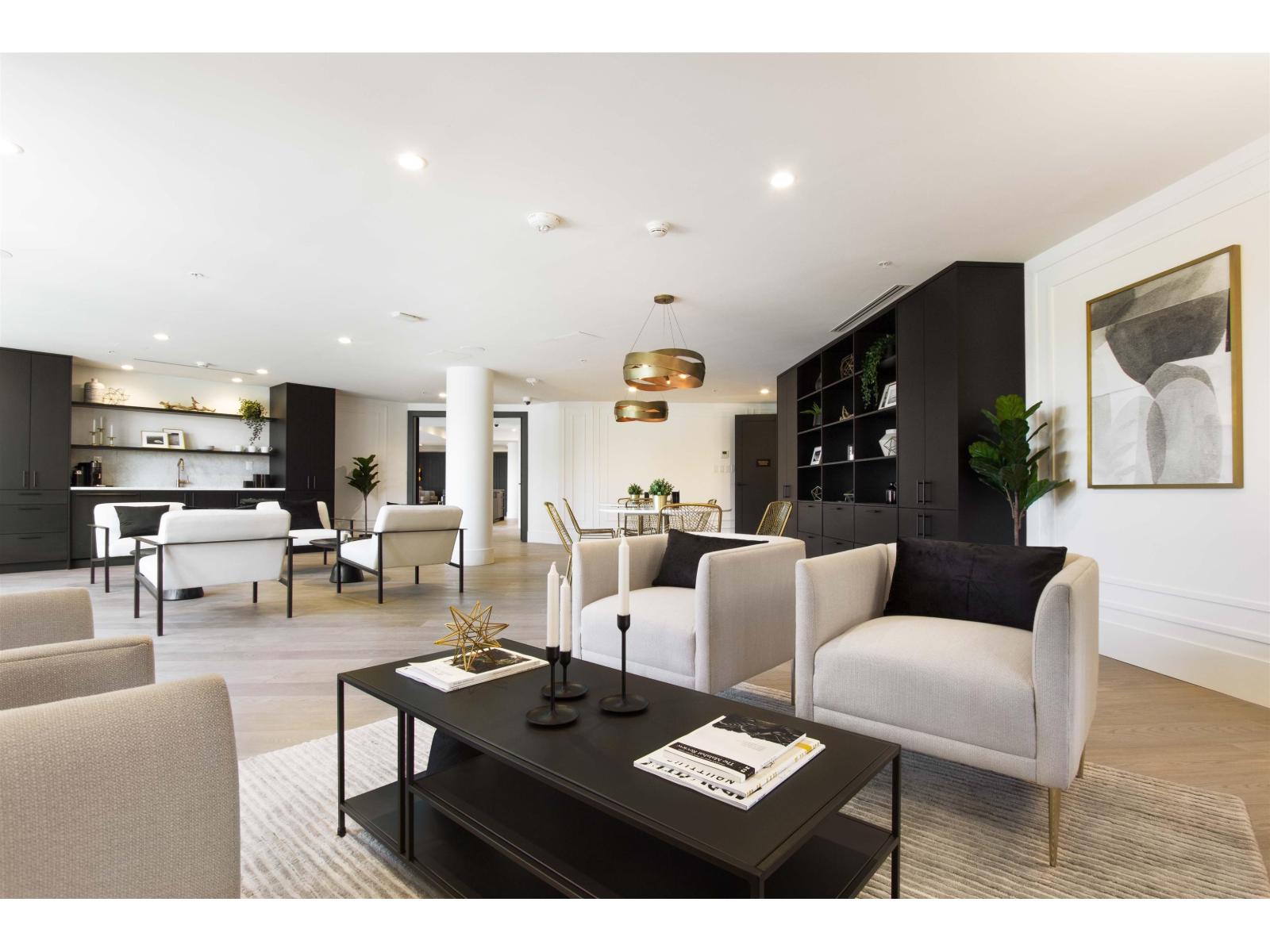 703 14825 THRIFT AVENUE, Surrey