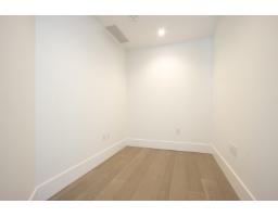 703 14825 Thrift Avenue, Surrey, BC V4B2J6 Photo 12