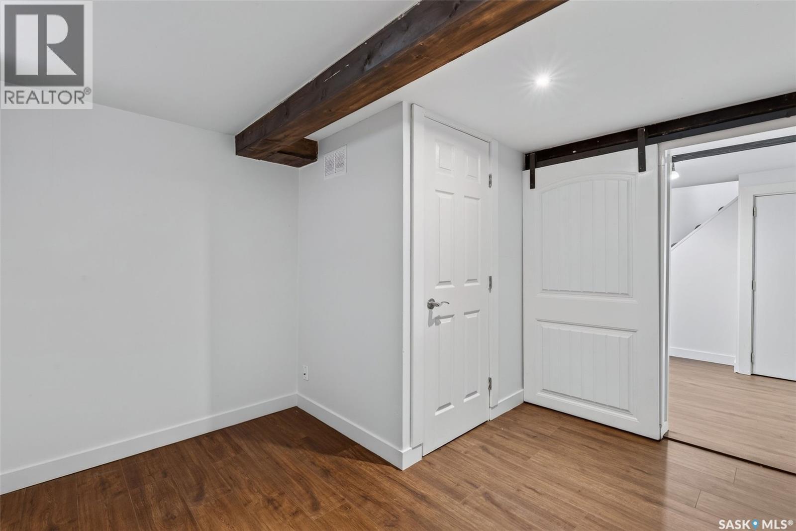 347 8th STREET E - 40