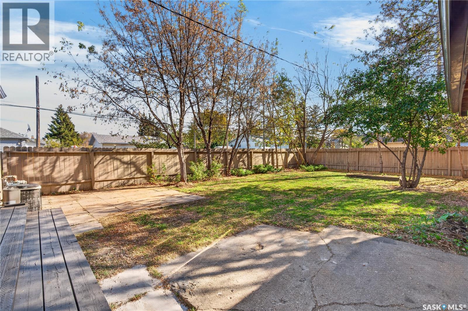 347 8th STREET E - 43