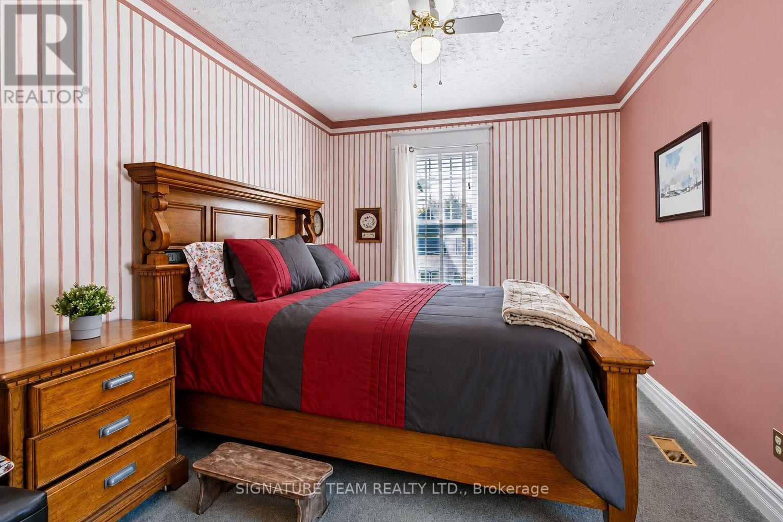 43 BANK STREET S - 21