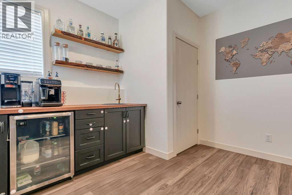 Listing photo – 1 Cambridge Close, Blackfalds