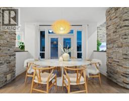 2775 Lyndene Road, North Vancouver, BC V7R1E2 Photo 10