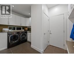 2775 Lyndene Road, North Vancouver, BC V7R1E2 Photo 32