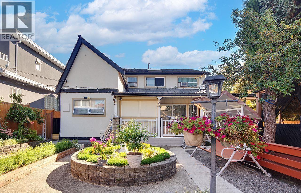 7495 CULLODEN STREET, Vancouver