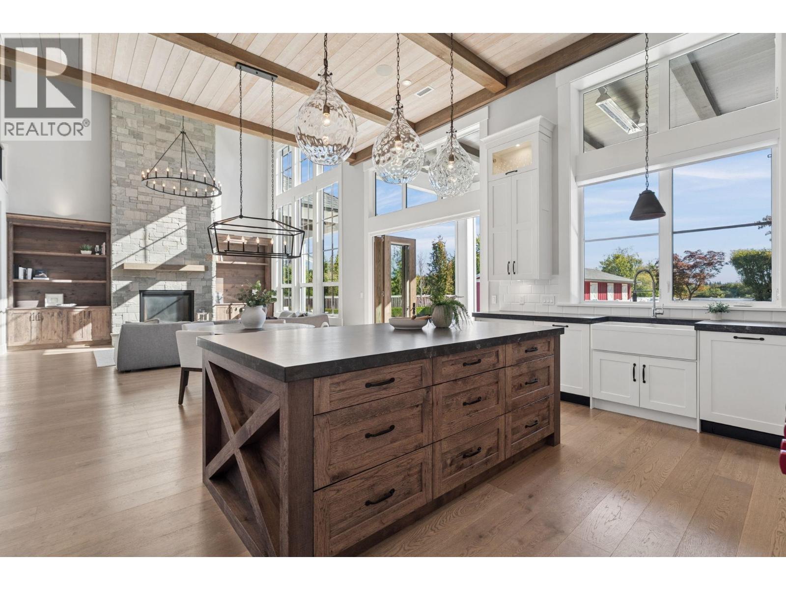7628 STEVESTON HIGHWAY, Richmond