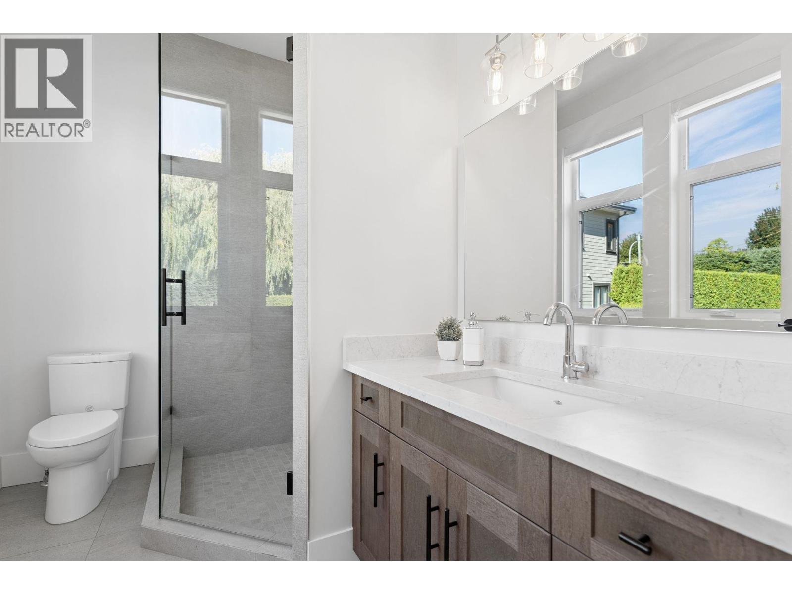 7628 STEVESTON HIGHWAY, Richmond