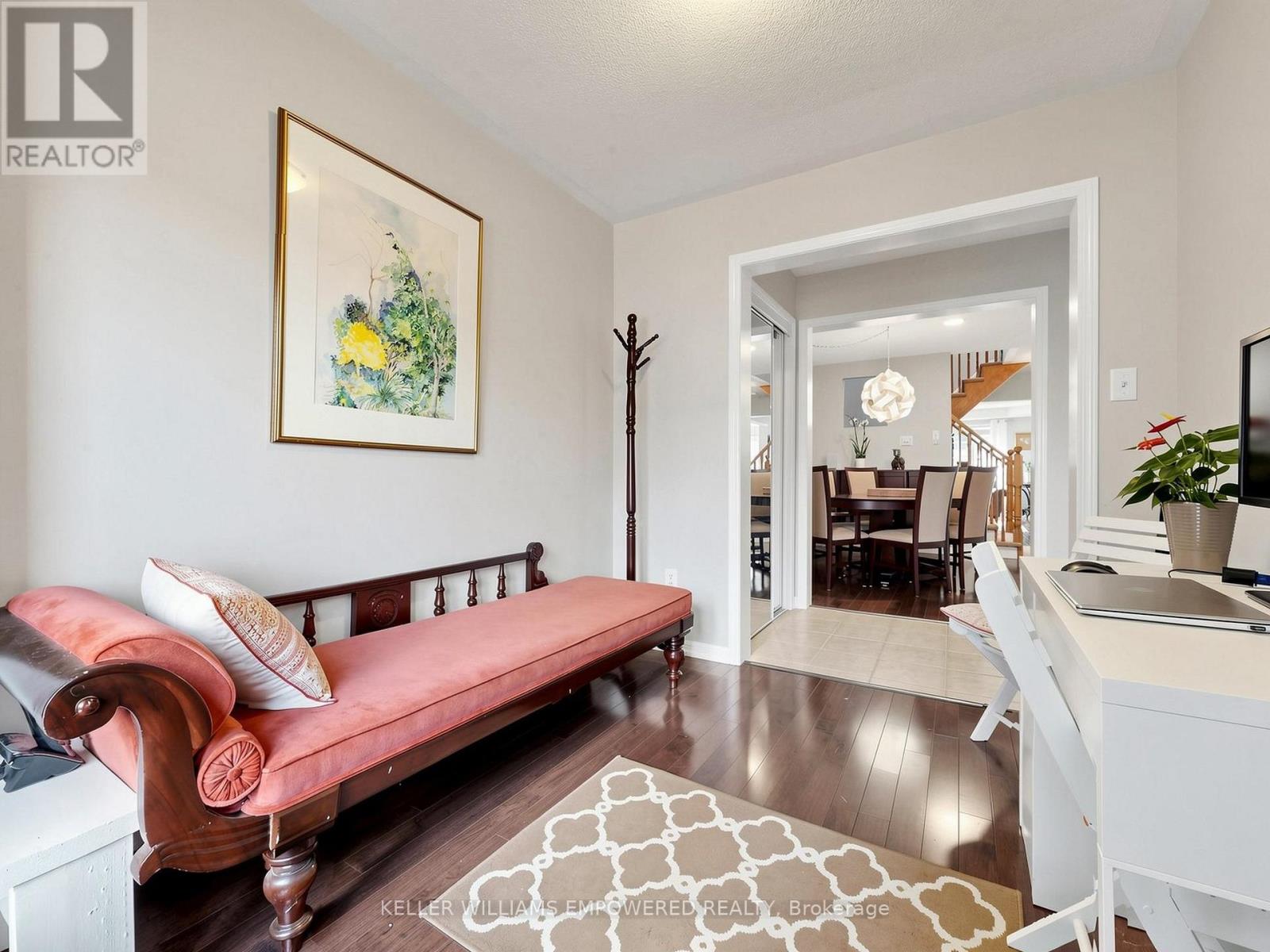 203 CHILCOTT CRESCENT - 20