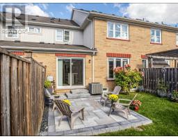 203 Chilcott Crescent, Newmarket, ON L3X3G6 Photo 46