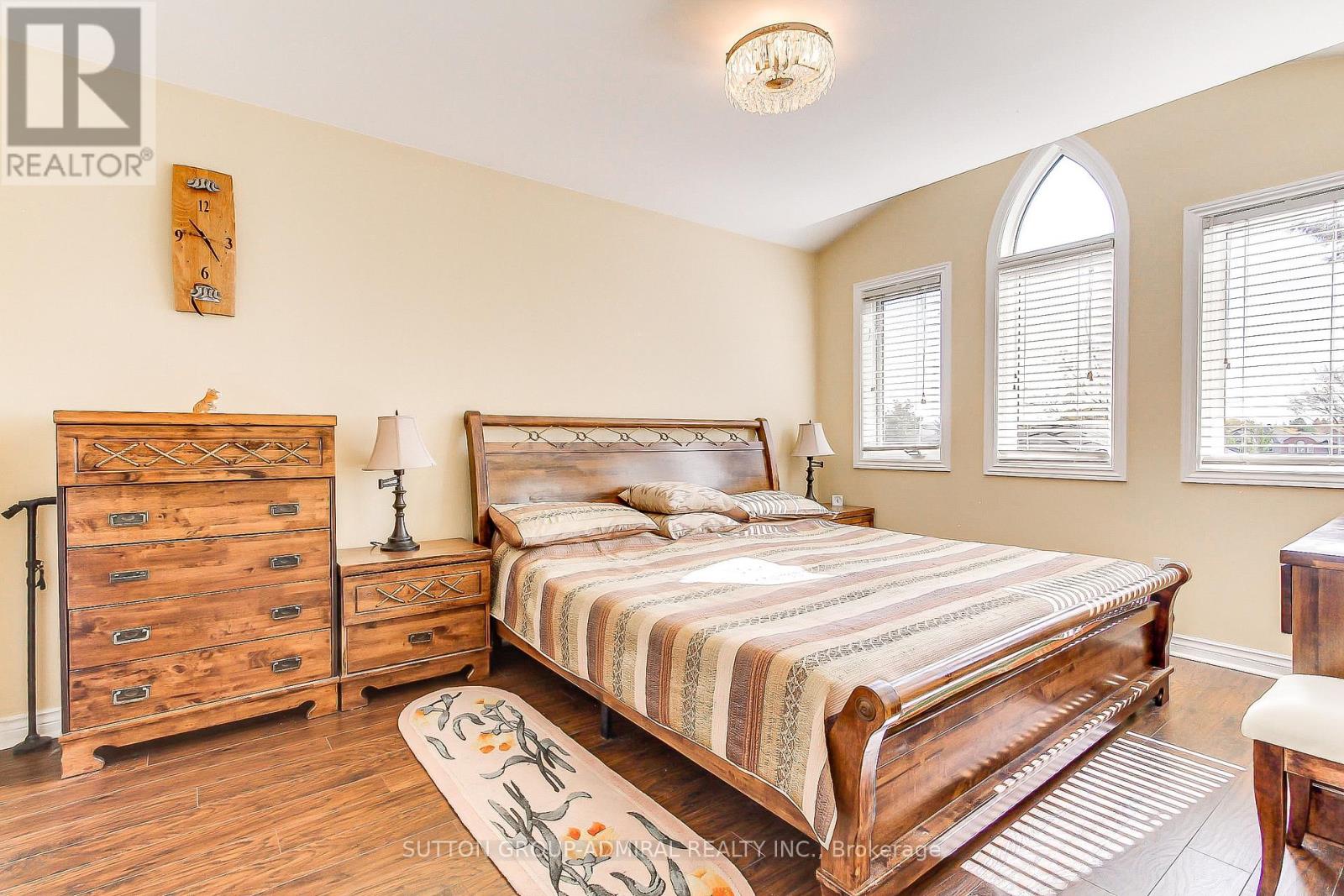 322 HARRY BEER COURT - 30