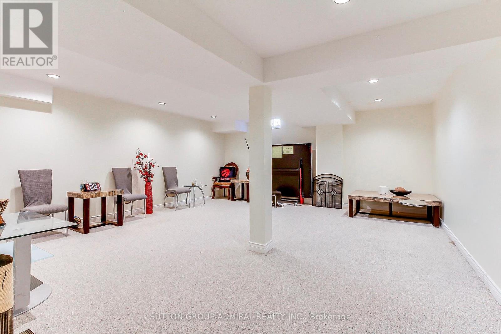 322 HARRY BEER COURT - 36