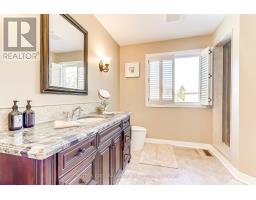 322 Harry Beer Court, Newmarket, ON L3Y8M2 Photo 26