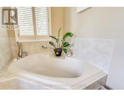 322 Harry Beer Court, Newmarket, ON L3Y8M2 Photo 27